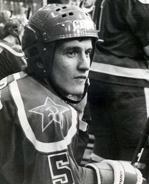 хоккеист Алексей Гусаров