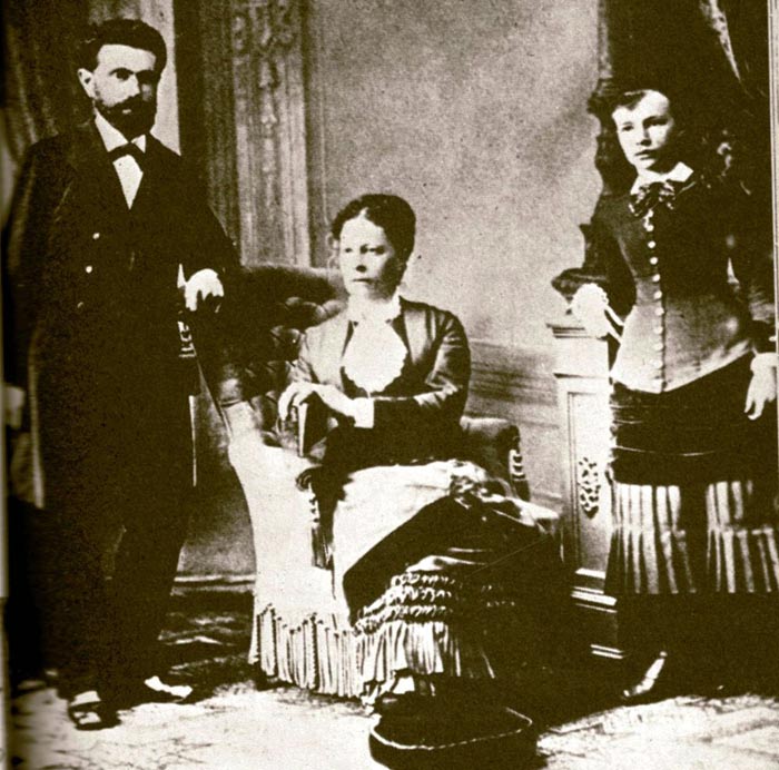 Август Бебель с женой и дочерью