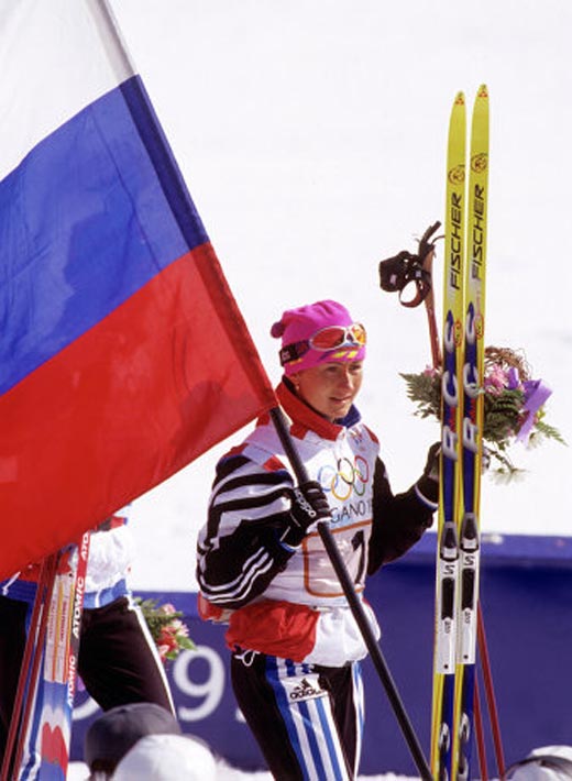 Елена Вяльбе с флагом России