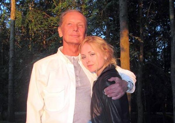 Елена Задорнова и отец Михаил Задорнов