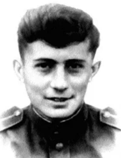 Григорий Бакланов в молодости
