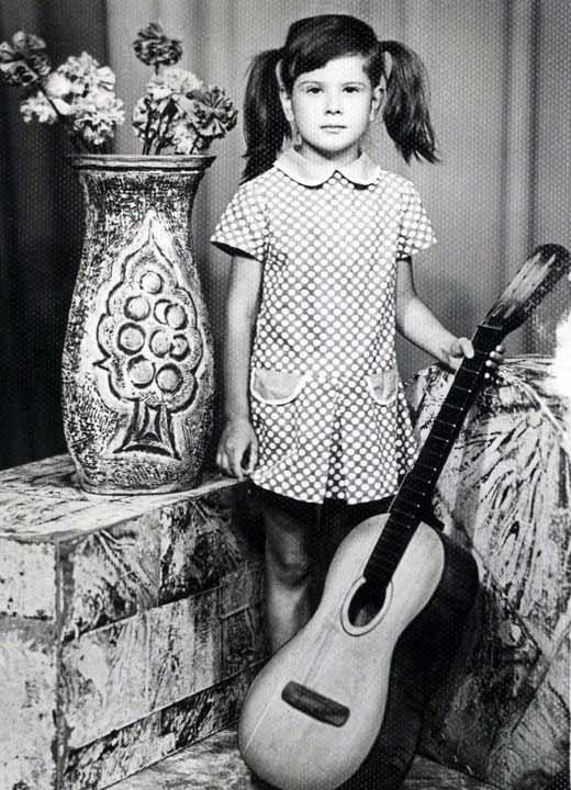 Юлия Высоцкая в детстве