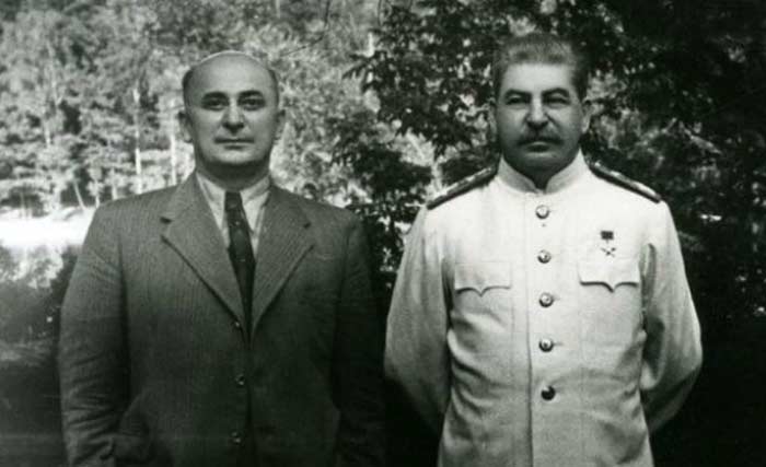 Лаврентий Берия и Иосиф Сталин 2