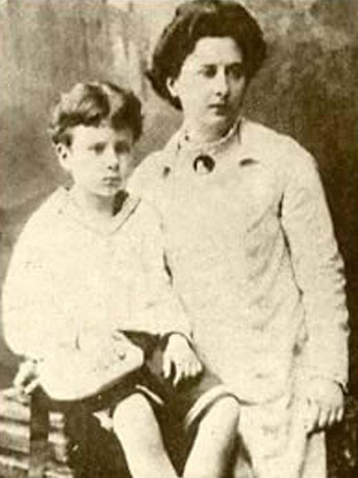 Максимилиан Волошин с мамой Еленой Оттобальдовной 2