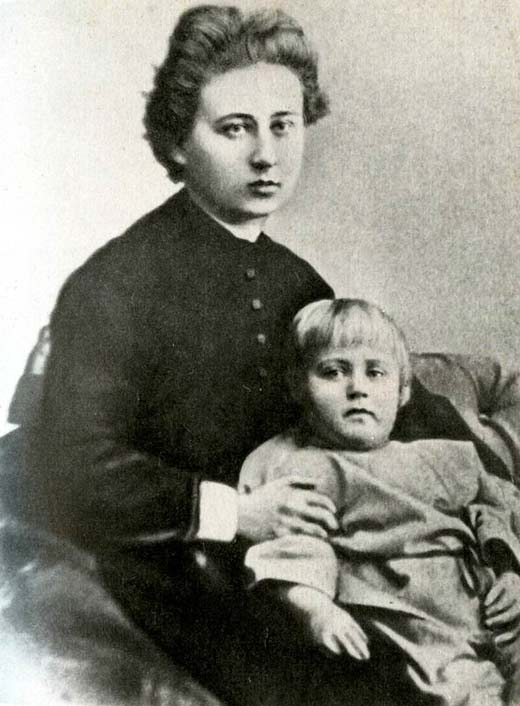 Максимилиан Волошин с мамой Еленой Оттобальдовной