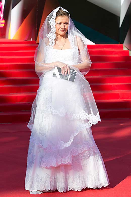 Мария Голубкина в свадебном платье