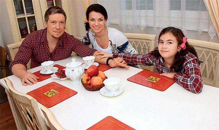 Надежда Борисова и Алексей Кравченко с дочерью Ксенией