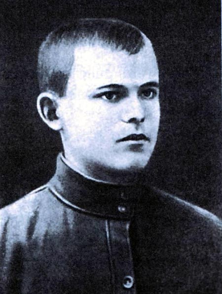 Николай Ватутин в юности