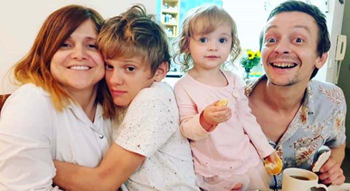 Ольга Бужор и Евгений Кулаков с детьми