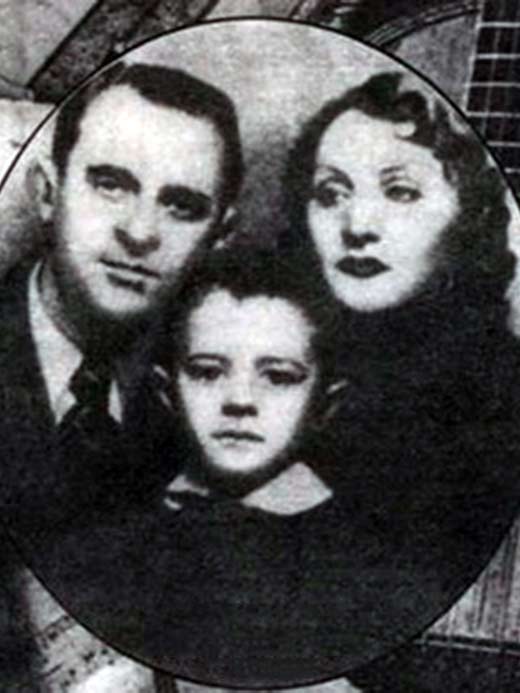 Петр Лещенко с женой и сыном