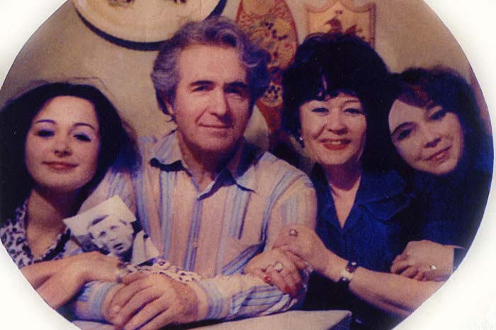 Татьяна Аугшкап с родителями и сестрой