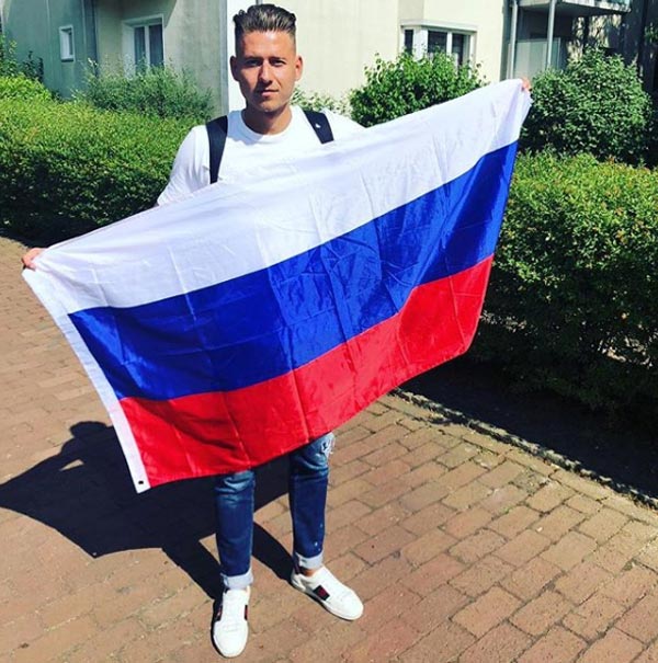 Вальдемар Антон с флагом России