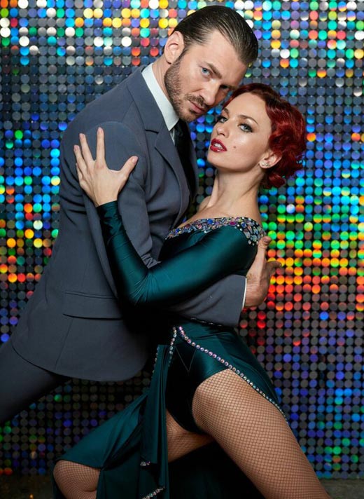 Виктория Булитко и Дмитрий Дикусар в шоу Танцы со звездами
