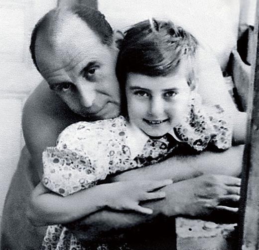 Виктория Лепко в детстве с отцом