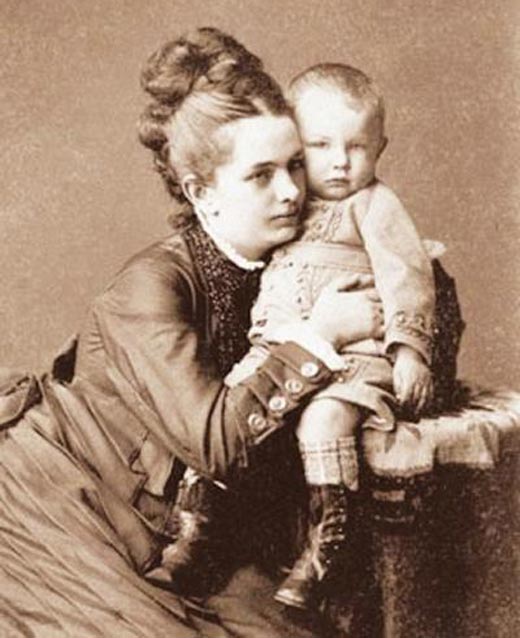 Жена Федора Плевако Мария Демидова с сыном Сергеем
