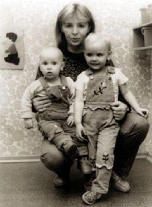 Людмила Путина с дочерьми